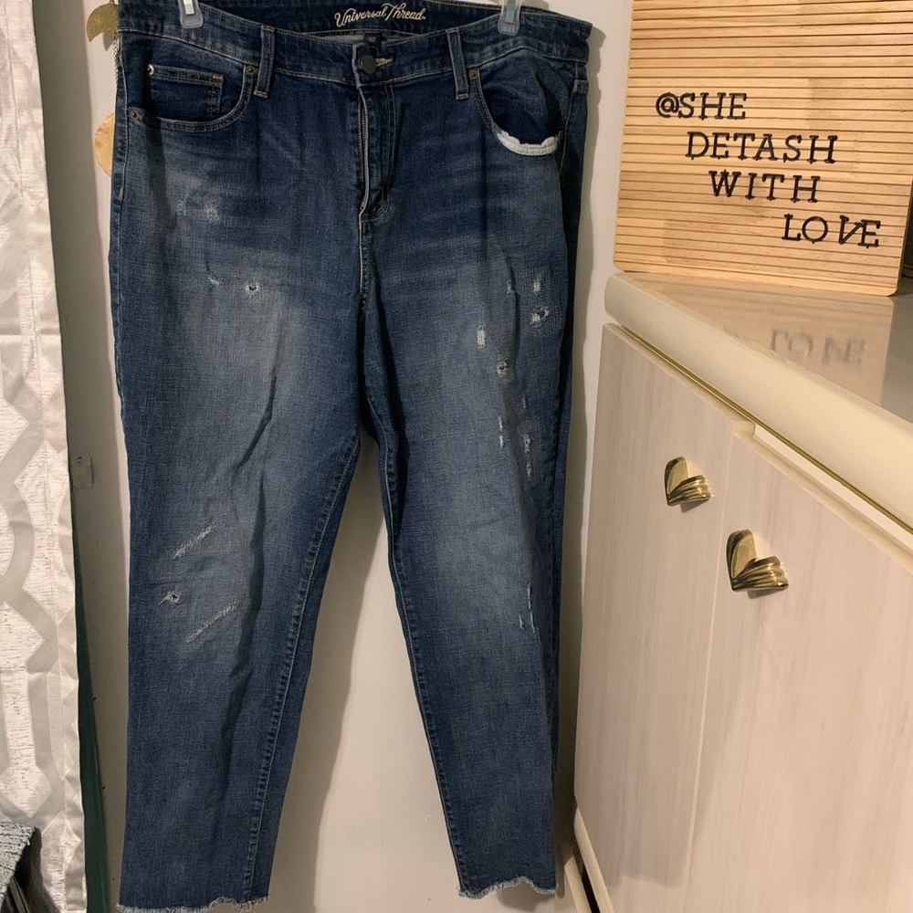 Universal Threads blue wash jeans plus